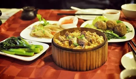 為啥開一家店很賺錢，開三家店反倒不賺錢了？