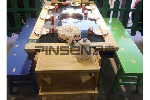 選用實木火鍋桌開啟環(huán)保健康優(yōu)質(zhì)家居生活