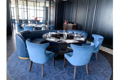 大理石火鍋?zhàn)罒o(wú)疑使開(kāi)火鍋店的必備餐桌