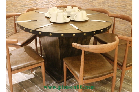 廠家直銷(xiāo)實(shí)木餐桌酒店料理店全實(shí)木桌椅