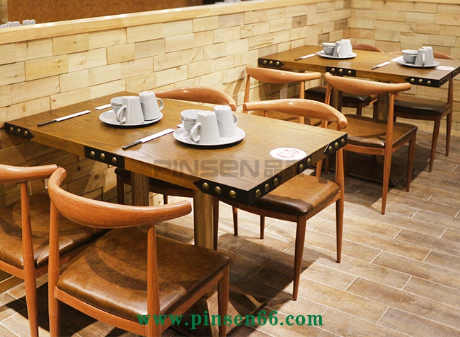 復古工業(yè)風桌椅