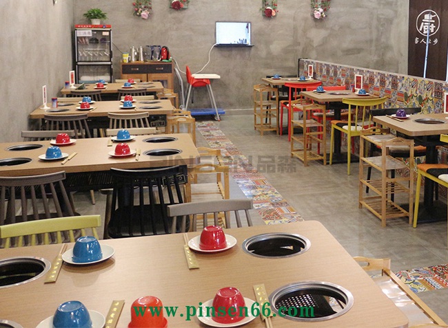 工業(yè)風火鍋桌椅