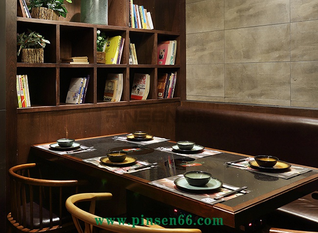 花椒遇見辣椒實(shí)木大理石火鍋餐桌椅